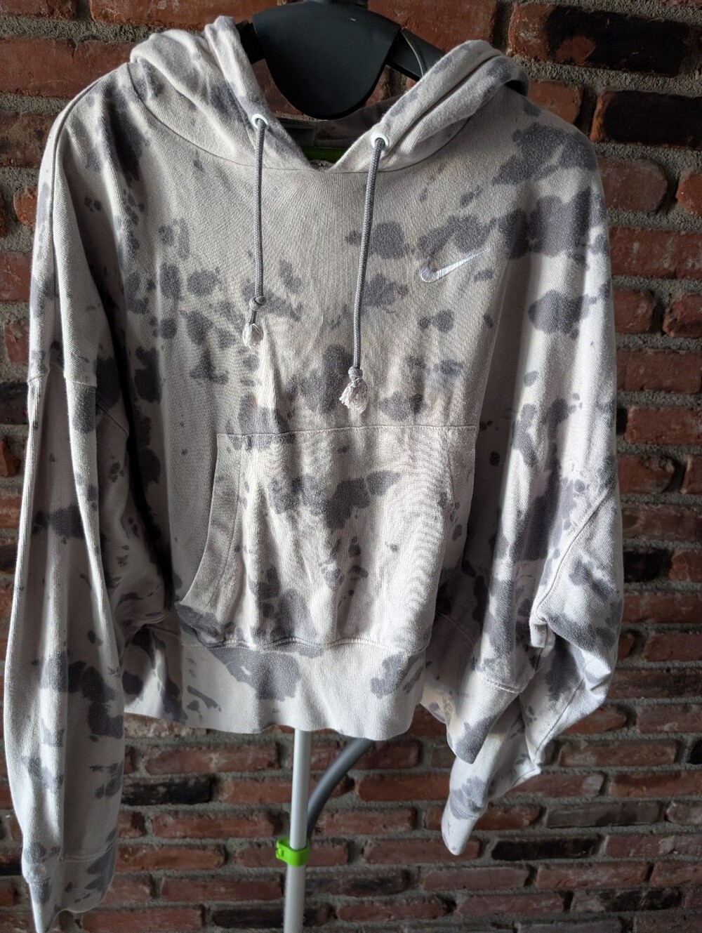 Nike Grey Tie-Dye Cropped Hoodie with Swoosh Logo